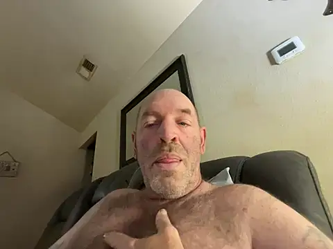 Snapshot of TXCowboy420 chatting on February 15, 1:33 am TXCowboy420 online show from February 15, 1:33 am