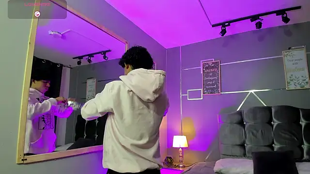 Noah Smith04 online show from November 10, 2:00 pm