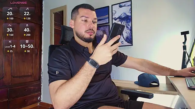 HenryBenso online show from October 30, 8:21 pm