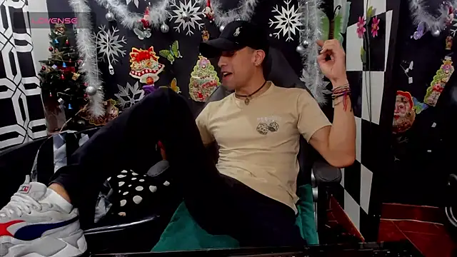 Brunocuttie94 online show from November 8, 6:44 pm