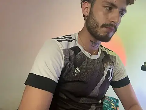 axel giracr online show from December 14, 11:56 pm