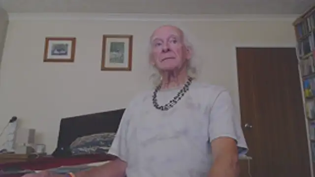 Snapshot of WaverlyKernow chatting on October 24, 11:56 am WaverlyKernow online show from October 24, 11:56 am