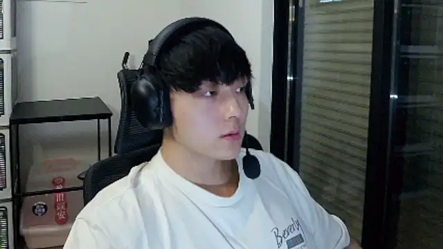 Tkcqcc online show from February 25, 1:34 pm