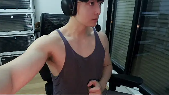 Tkcqcc online show from March 26, 3:27 pm