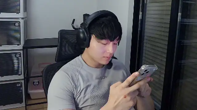 Tkcqcc online show from March 16, 1:04 pm