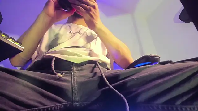 s sven03 online show from November 29, 2:02 am