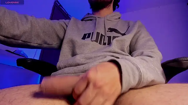 s sven03 online show from February 3, 8:08 am