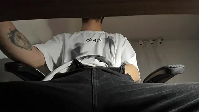 s sven03 online show from February 6, 9:00 am