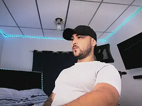 Sebas-hott online show from February 6, 11:12 pm