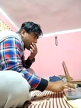 SweetFatBoy online show from March 12, 3:40 pm