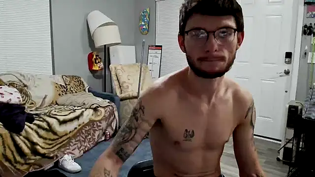 hungkubenski online show from December 4, 12:17 am