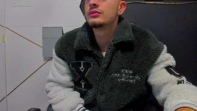 BrandonTate online show from February 7, 6:09 am