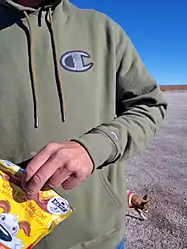 FloppyPickle4u online show from December 7, 9:22 pm