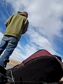 FloppyPickle4u online show from December 12, 6:21 pm