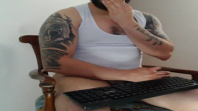 alexandergranda71 online show from March 2, 12:31 am