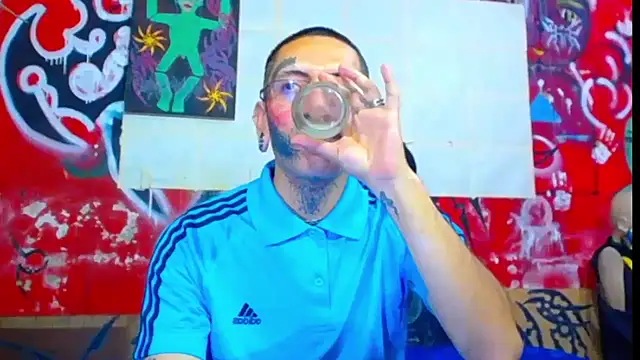 deivid estrada online show from March 31, 5:36 pm