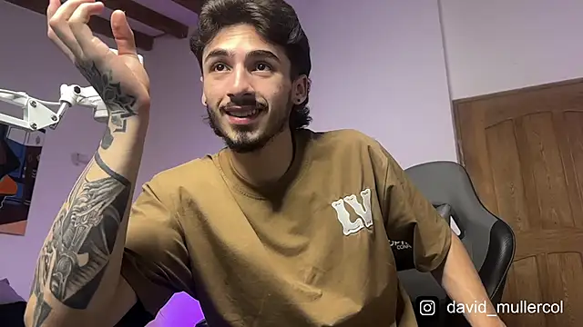 David Brown18 online show from February 5, 1:47 am