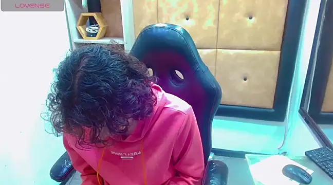 Sr BonnyEthan online show from March 13, 1:40 pm