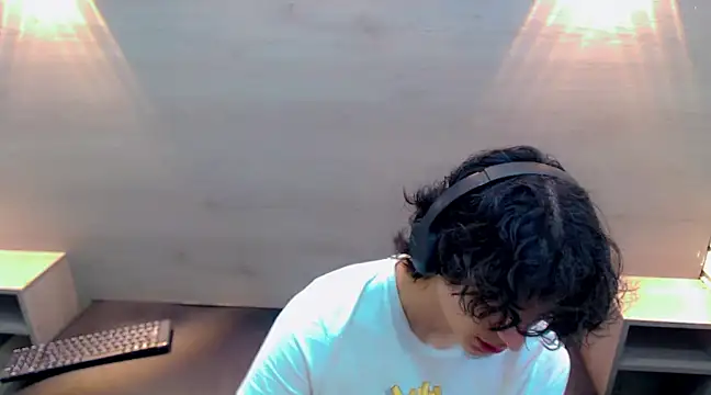 Sr BonnyEthan online show from February 14, 1:51 pm