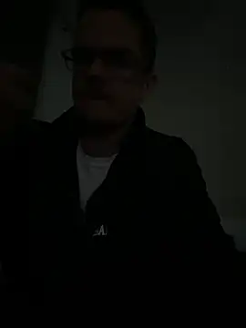 deskriptive online show from April 9, 9:32 pm