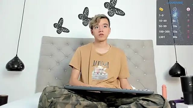 bunny maxi online show from December 23, 12:52 pm