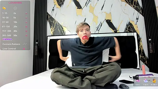 bunny maxi online show from December 4, 12:47 pm