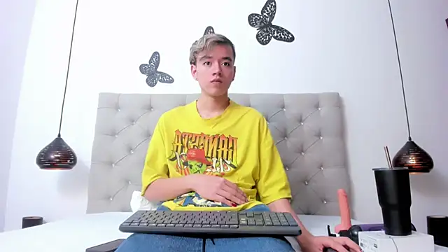 bunny maxi online show from December 13, 12:28 pm