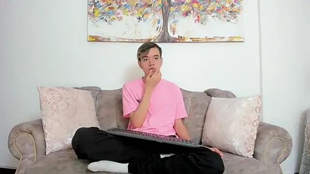 bunny maxi online show from March 4, 12:33 pm