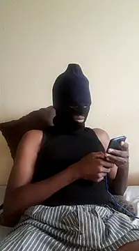 Gifttheskimaskboy online show from March 10, 1:32 pm