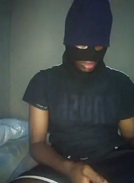 Gifttheskimaskboy online show from September 22, 9:03 pm