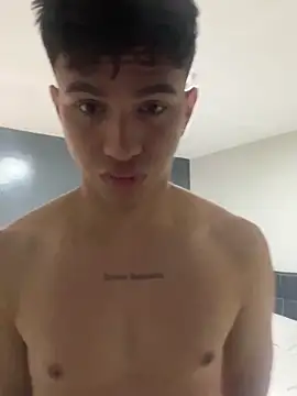 Leonarrrd 01 online show from January 25, 3:52 pm