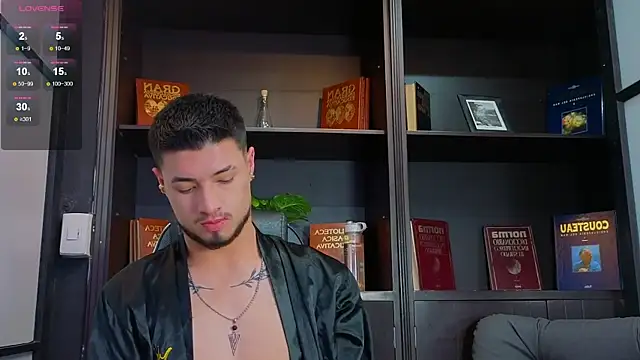 EdwardRoss  online show from September 22, 9:03 pm