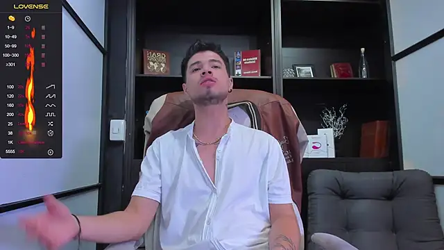 EdwardRoss  online show from January 7, 8:52 pm