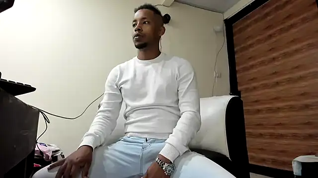 AlejoKhalifa  online show from March 1, 9:51 am