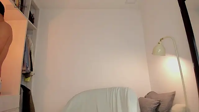 Curlblue online show from March 17, 1:42 am