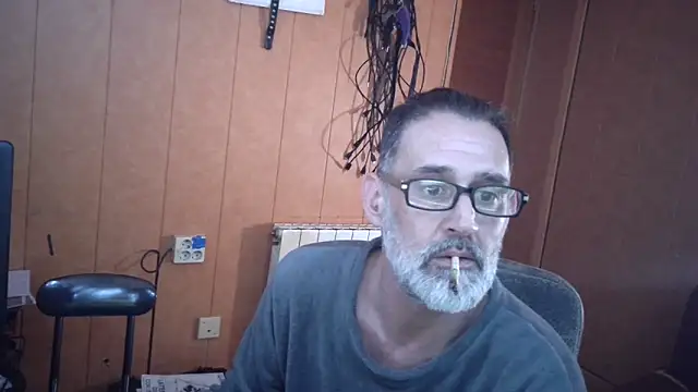 Lia Y PatrickX online show from April 8, 1:39 am