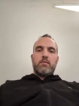 leon3875 online show from June 2, 3:24 pm