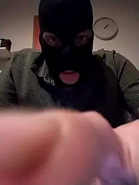 Knuffelstaaf123 online show from January 10, 1:22 am