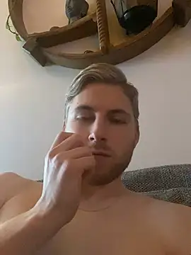 HotIceman2407 online show from January 10, 11:54 am