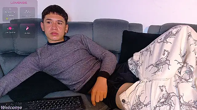 Mr daren  online show from March 13, 6:36 pm