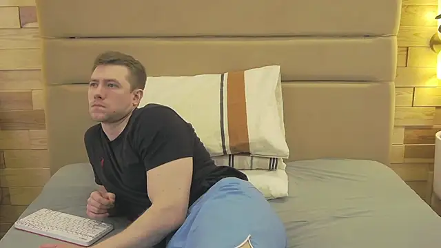 EthanPinkman online show from February 20, 6:26 am