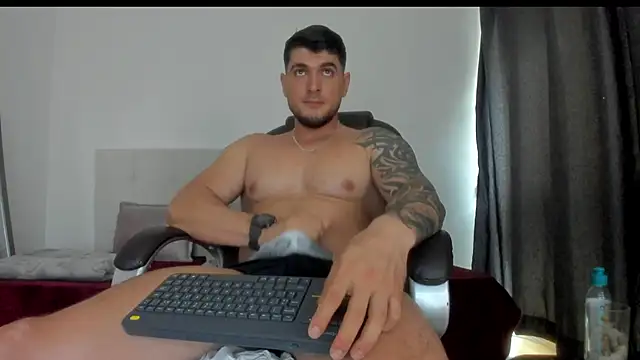 Teilor Creed online show from November 17, 9:07 pm