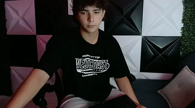 Dani cumboy online show from January 12, 3:28 am