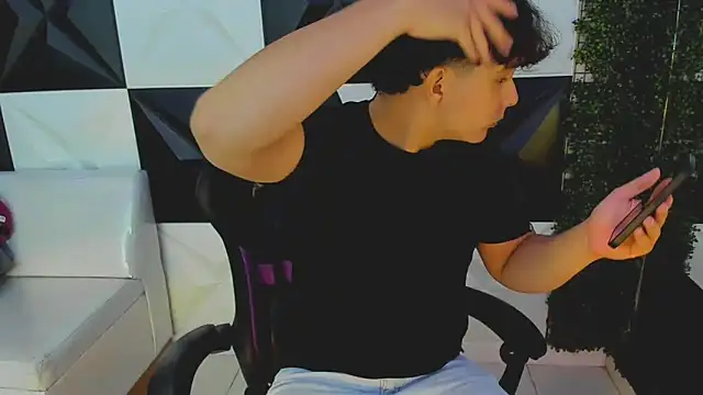 Dani cumboy online show from September 20, 1:11 pm