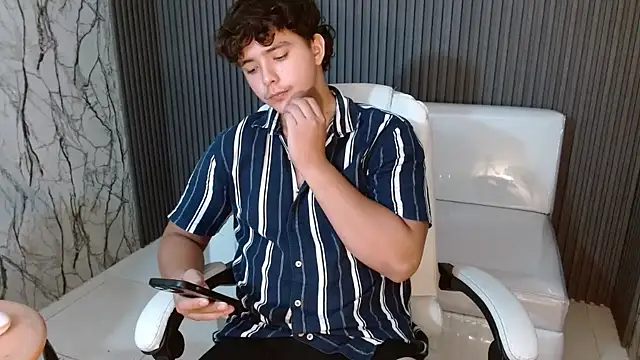 Dani cumboy online show from October 28, 4:20 pm