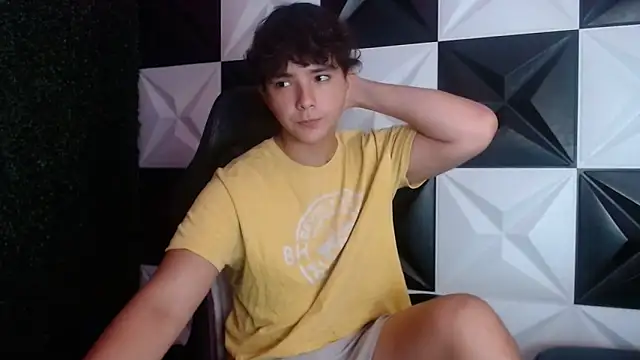 Dani cumboy online show from January 5, 1:35 am