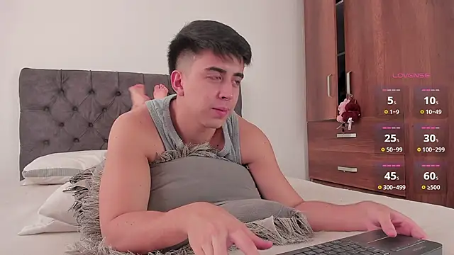 jordanmuskk online show from March 10, 7:53 pm