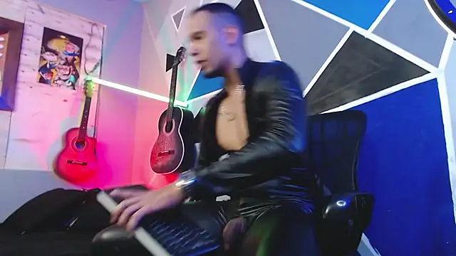 MagnusFrost online show from October 9, 5:01 am