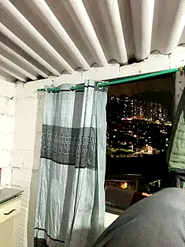 Larry-n-clouds online show from December 20, 1:35 am