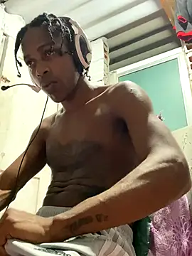 Larry-n-clouds online show from November 23, 3:17 am